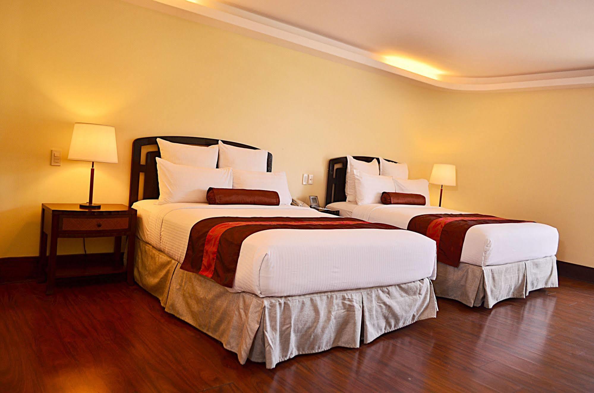 Thunderbird Resorts - Rizal Binangonan Eksteriør bilde