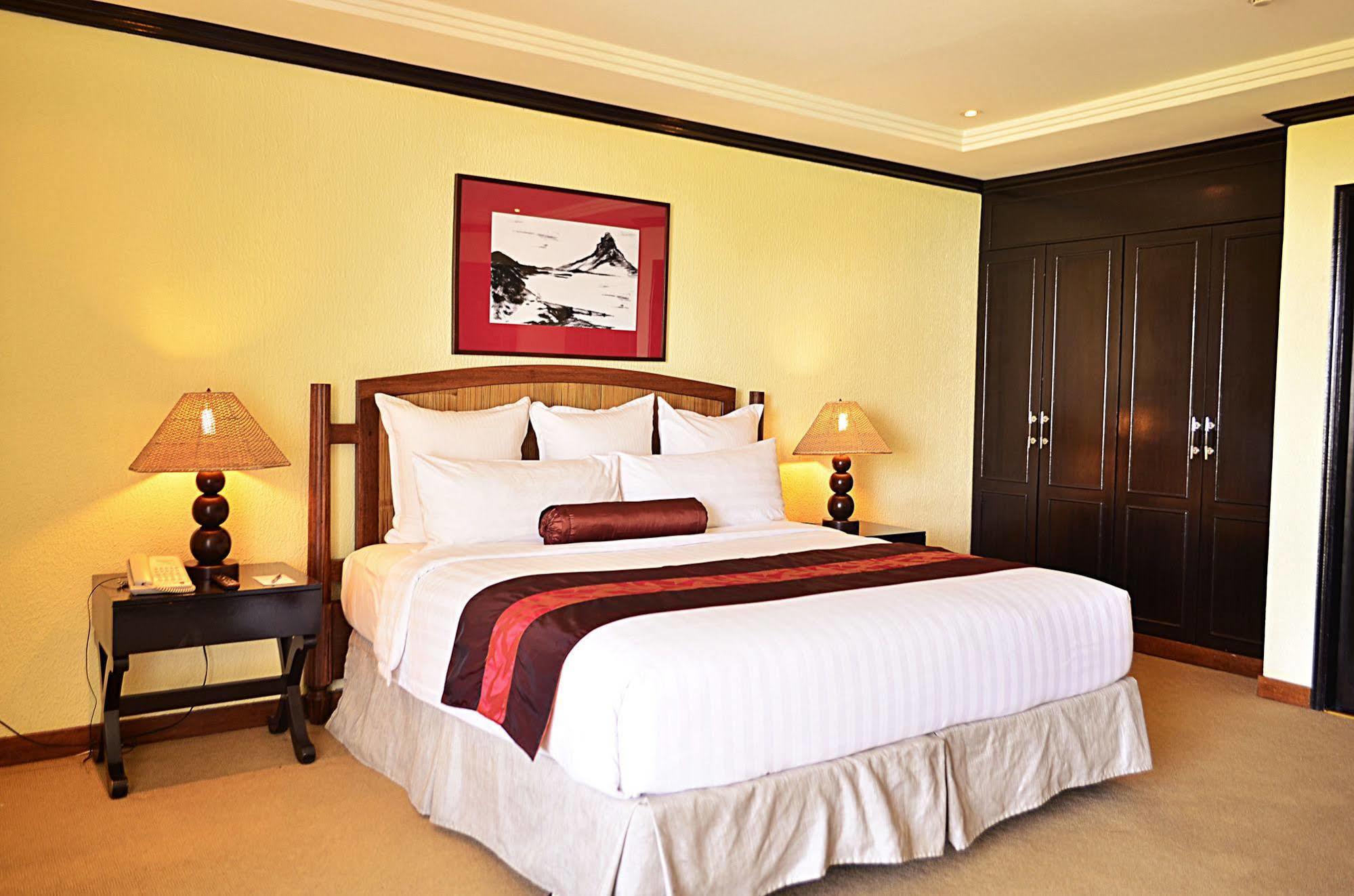Thunderbird Resorts - Rizal Binangonan Eksteriør bilde